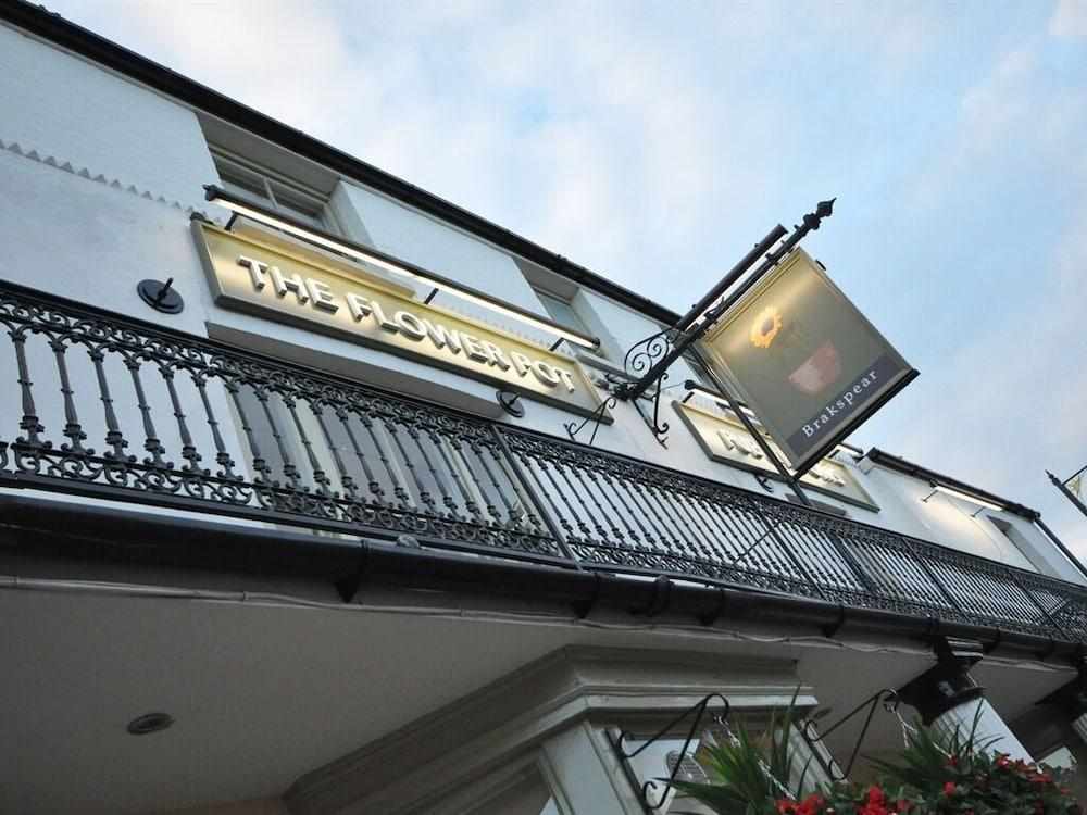 Flower Pot Hotel Sunbury-on-Thames Buitenkant foto