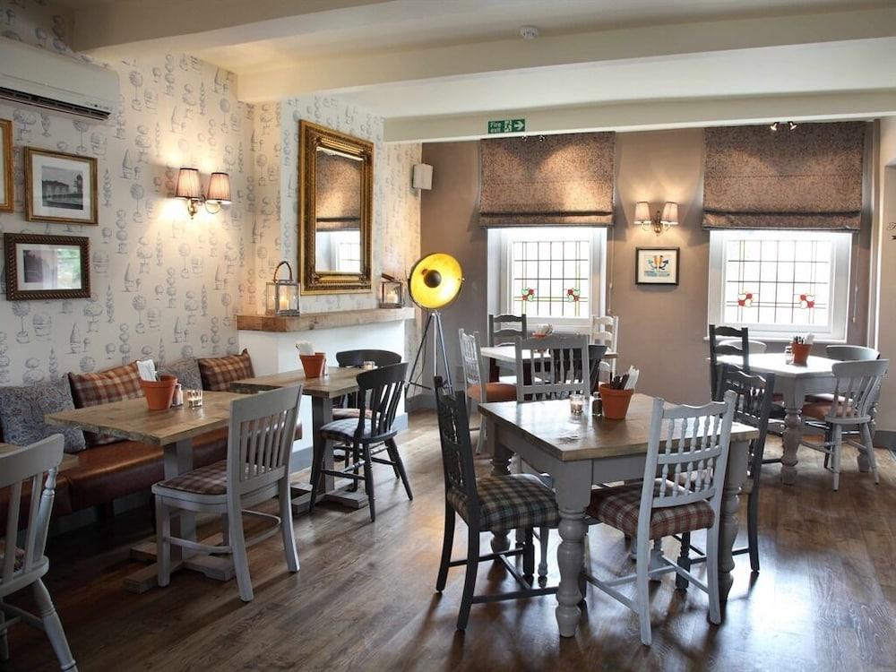 Flower Pot Hotel Sunbury-on-Thames Buitenkant foto