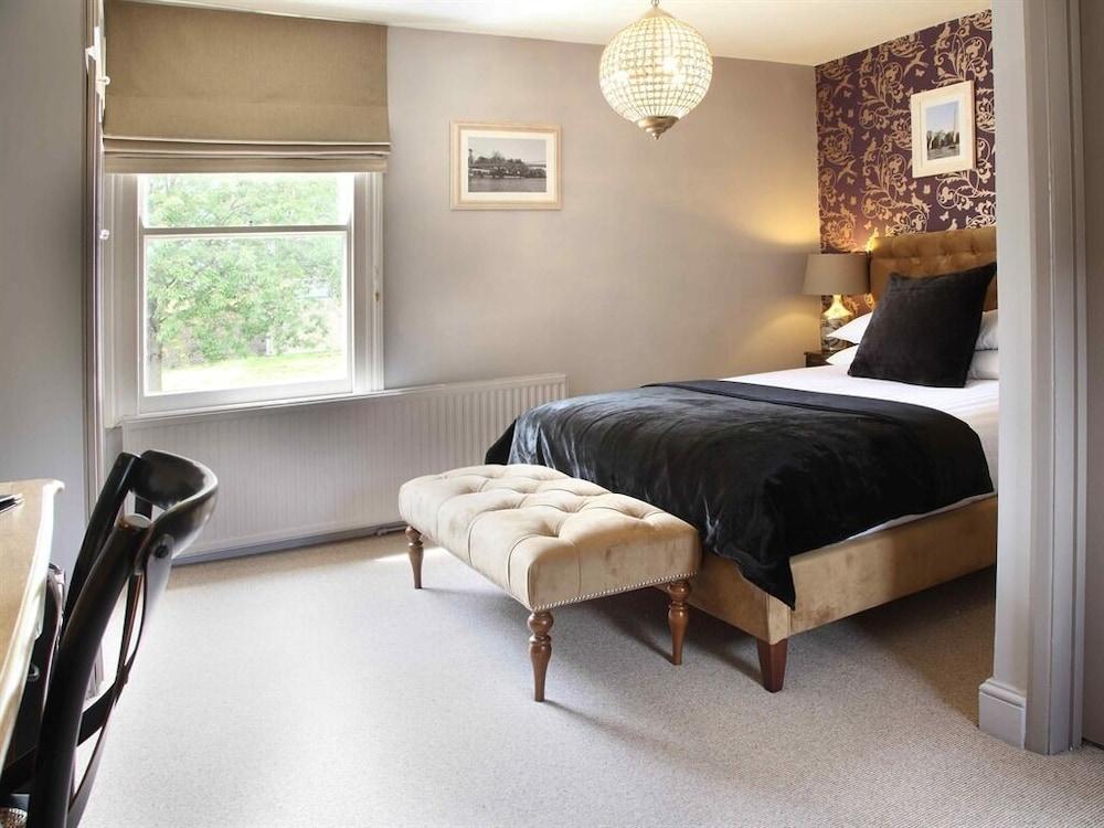 Flower Pot Hotel Sunbury-on-Thames Buitenkant foto