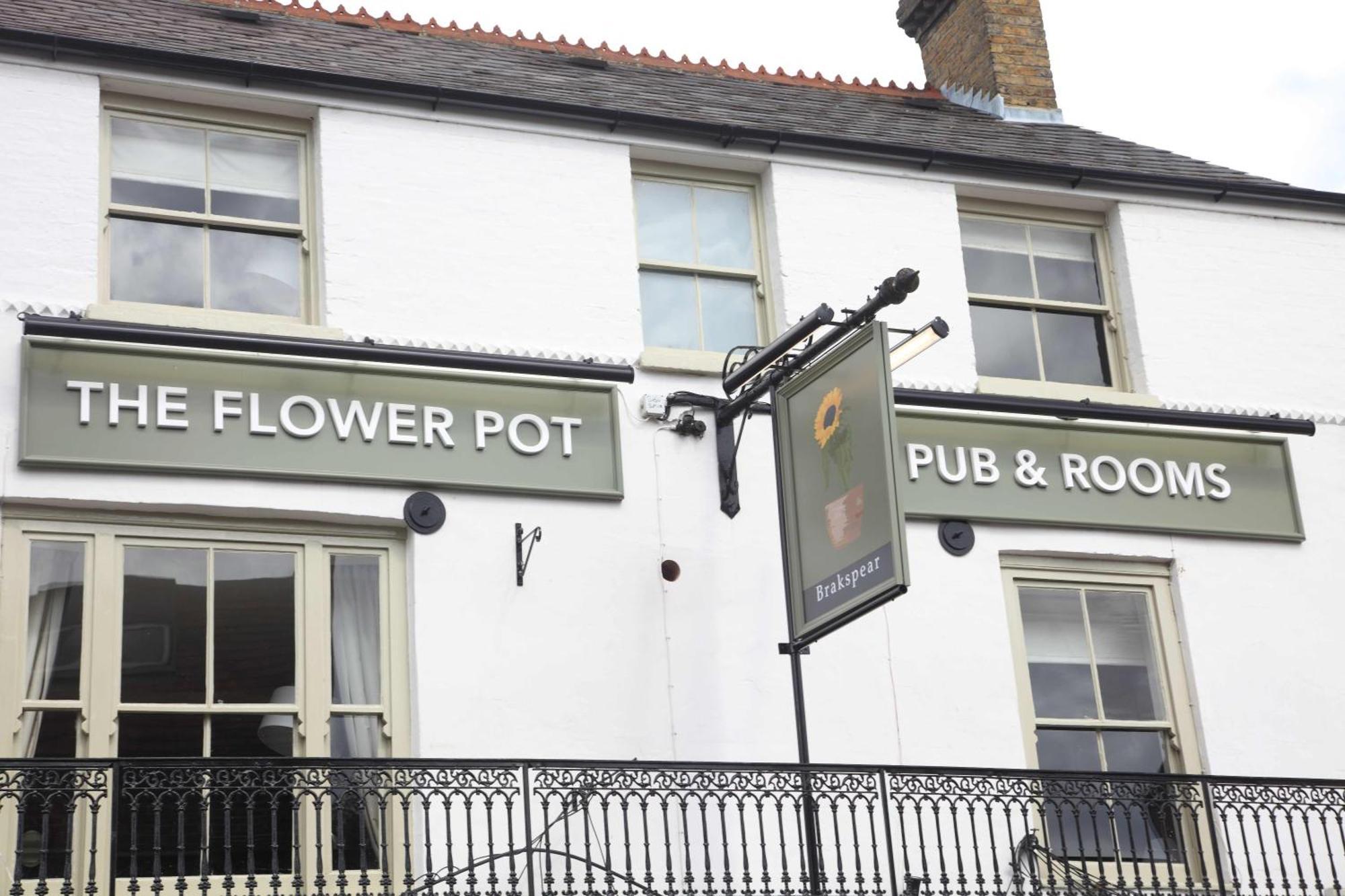 Flower Pot Hotel Sunbury-on-Thames Buitenkant foto
