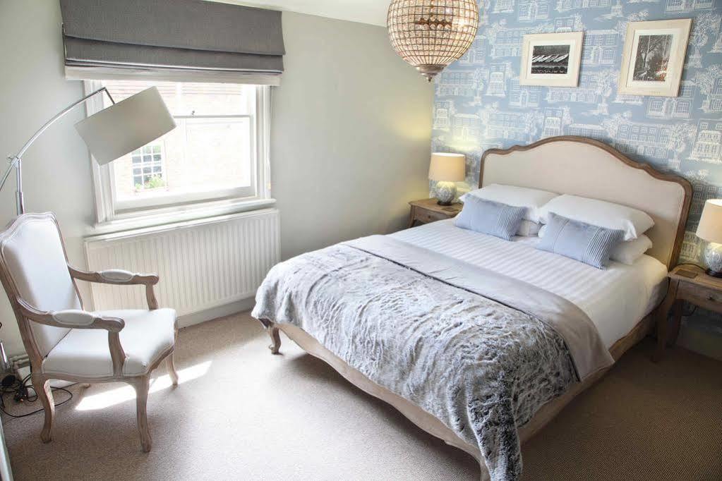 Flower Pot Hotel Sunbury-on-Thames Buitenkant foto